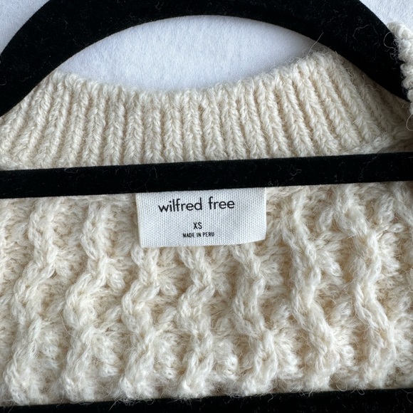 Aritzia crop cardigan xs - Picture 2 of 5